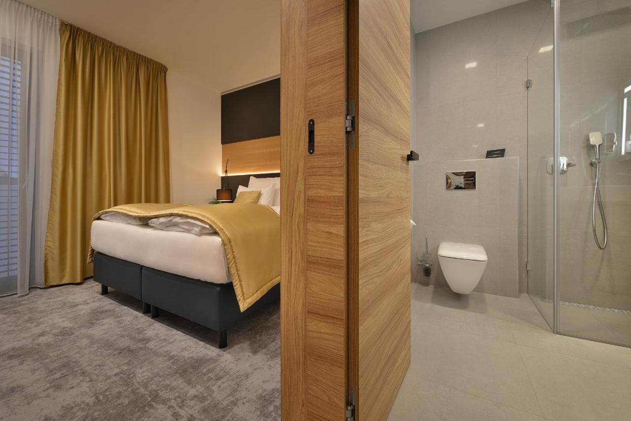 Premium Wellness & Wine Hotel Зноймо Екстер'єр фото