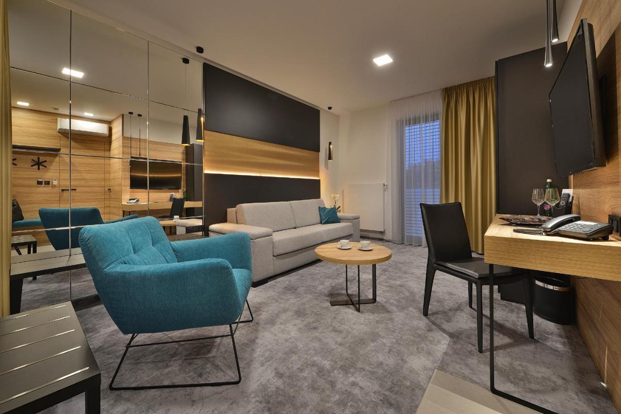 Premium Wellness & Wine Hotel Зноймо Екстер'єр фото