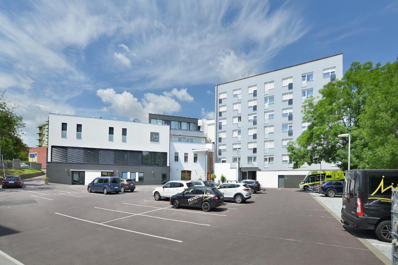 Premium Wellness & Wine Hotel Зноймо Екстер'єр фото